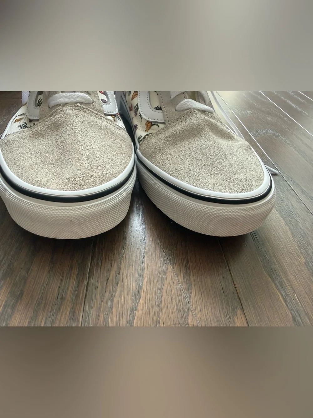Vans Old Skool Floral Shoes sneakers woman’s size 10.5 cream suede